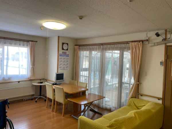 新館2階談話コーナー